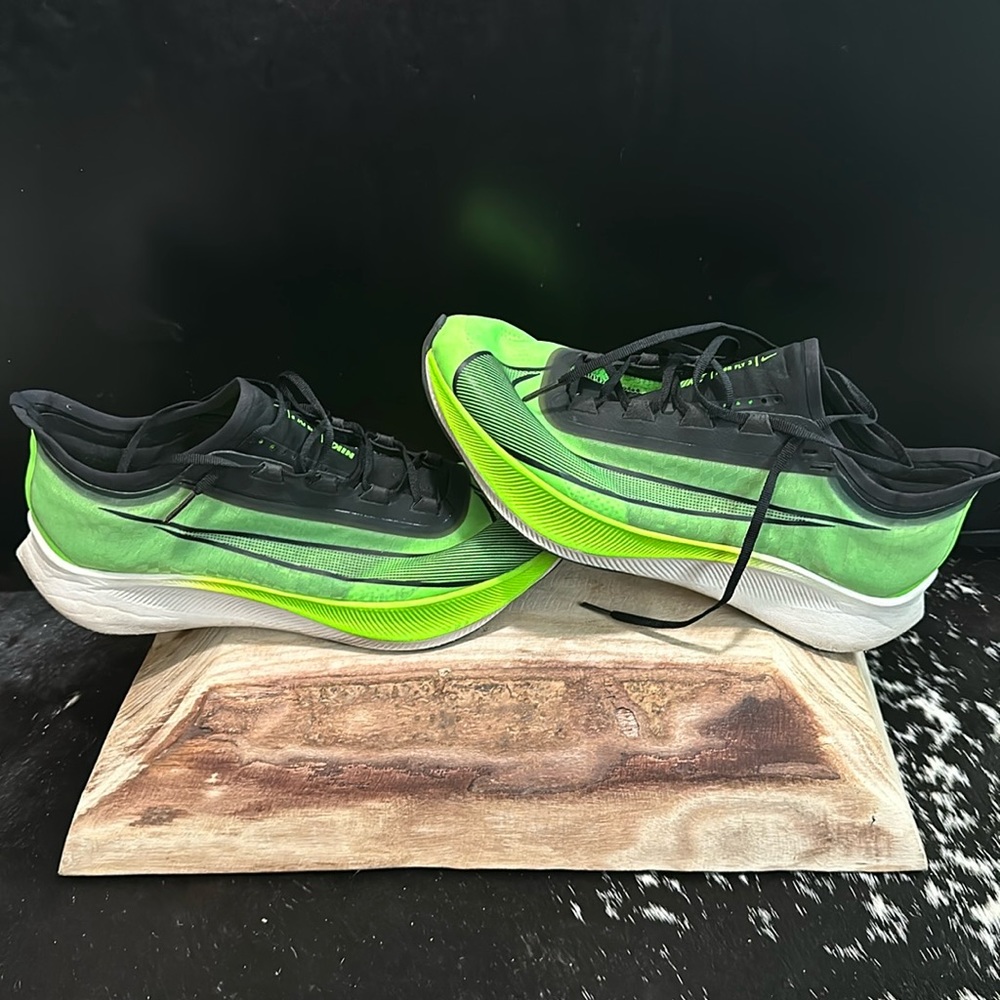Nike Zoom Fly 3